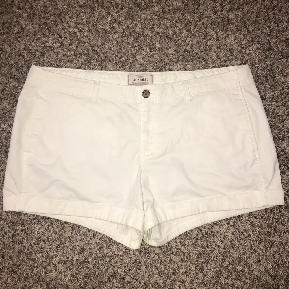 B-16 White shorts